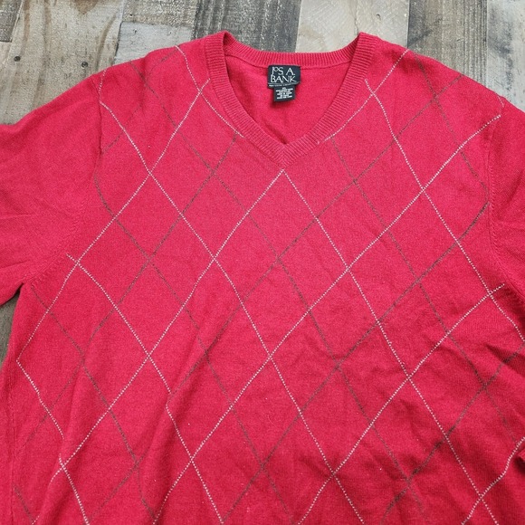 Mens Jos A Bank Executive Collection size XL Red Lambs Wool Blend Vneck Sweater - Picture 4 of 7